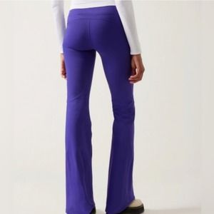 Athleta Revelation Wide Leg Mid Rise Purple Yoga Pant Womens Size SP